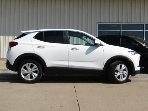 Photos of 2025 Buick Encore GX Preferred for sale in Bethany, MO at Pettijohn Auto Center
