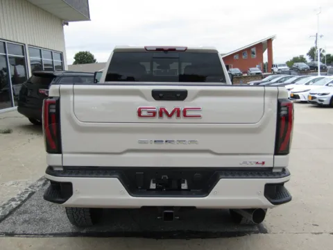 More photos of 2026 GMC Sierra 2500 HD AT4 at Pettijohn Auto Center, MO