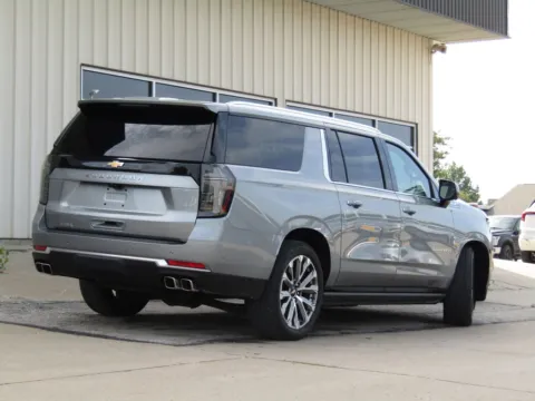 Another view of 2025 Chevrolet Suburban High Country for sale in Bethany, MO at Pettijohn Auto Center