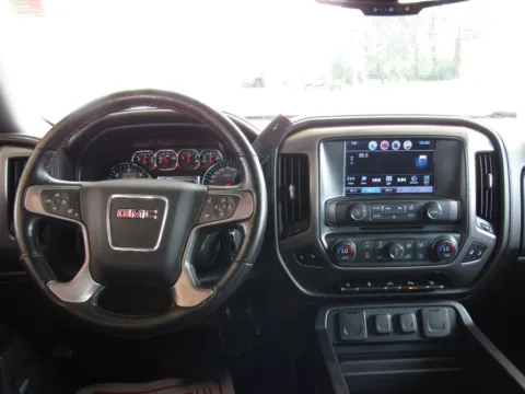 More photos of 2018 GMC Sierra 1500 SLT at Pettijohn Auto Center, MO