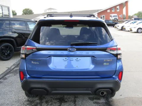 More photos of 2025 Subaru Forester Hybrid Touring at Pettijohn Auto Center, MO