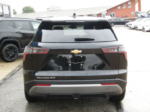 More photos of 2026 Chevrolet Equinox LT at Pettijohn Auto Center, MO