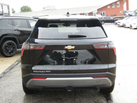 More photos of 2026 Chevrolet Equinox LT at Pettijohn Auto Center, MO