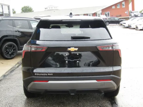 More photos of 2026 Chevrolet Equinox LT at Pettijohn Auto Center, MO