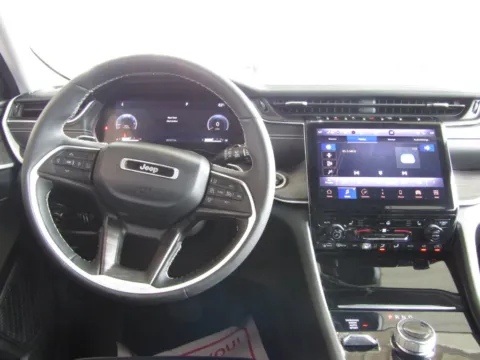 More photos of 2023 Jeep Grand Cherokee L Limited at Pettijohn Auto Center, MO