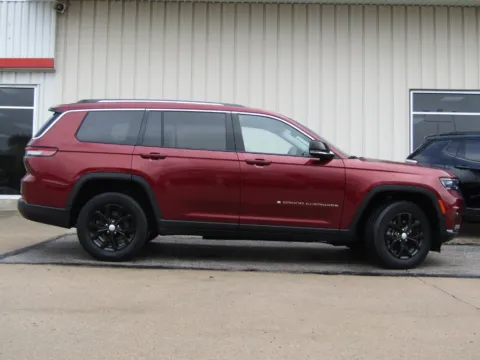 Photos of 2023 Jeep Grand Cherokee L Limited for sale in Bethany, MO at Pettijohn Auto Center