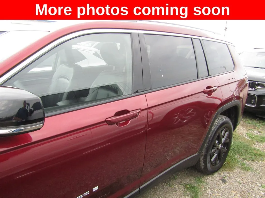 Used 2023 Jeep Grand Cherokee L Limited with VIN 1C4RJKBG2P8851125 for sale in Kansas City
