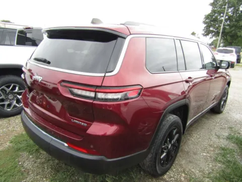 More photos of 2023 Jeep Grand Cherokee L Limited at Pettijohn Auto Center, MO