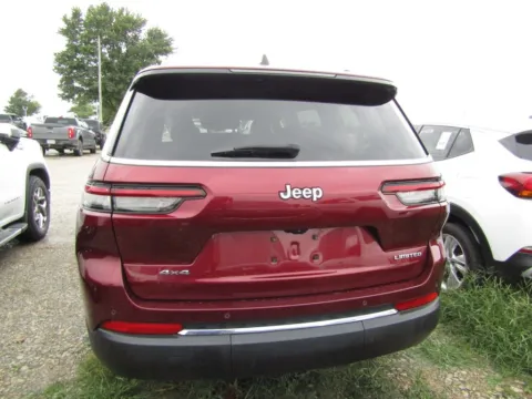 More photos of 2023 Jeep Grand Cherokee L Limited at Pettijohn Auto Center, MO