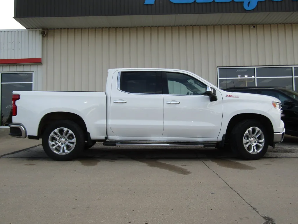 Used 2024 Chevrolet Silverado 1500 LTZ with VIN 2GCUDGED1R1215320 for sale in Kansas City