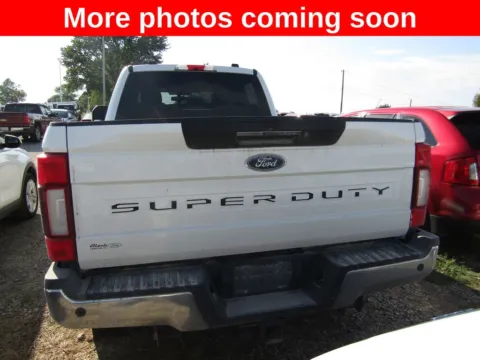 More photos of 2022 Ford F-250SD Lariat at Pettijohn Auto Center, MO