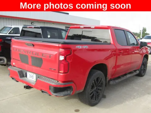 More photos of 2020 Chevrolet Silverado 1500 RST at Pettijohn Auto Center, MO
