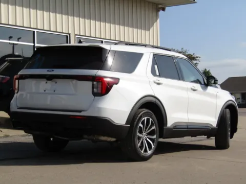 Another view of 2027 Ford Explorer ST-Line for sale in Bethany, MO at Pettijohn Auto Center