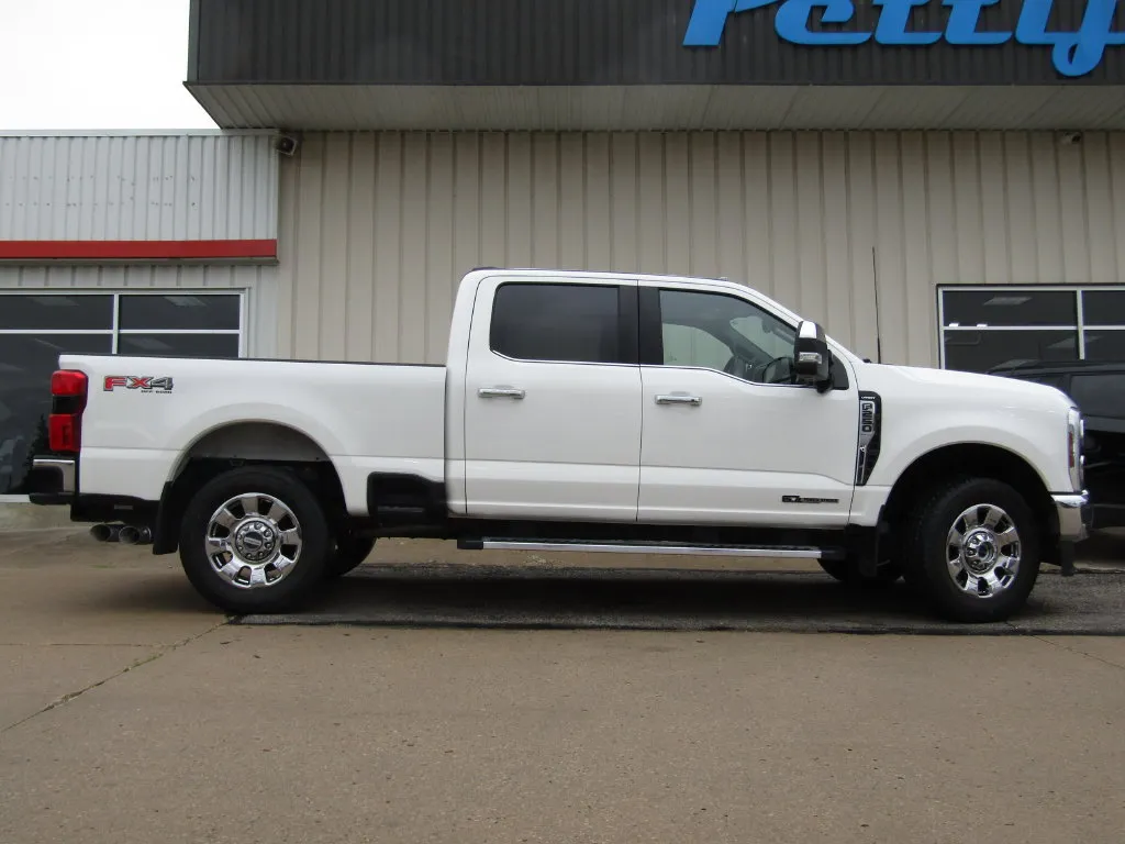 Used 2025 Ford F-250 Super Duty Lariat with VIN 1FT8W2BT8SEC70491 for sale in Kansas City