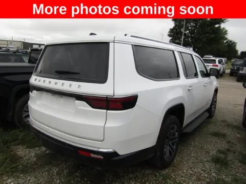 More photos of 2025 Jeep Wagoneer L Series II at Pettijohn Auto Center, MO