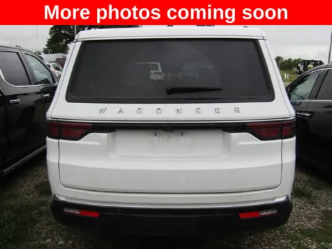 More photos of 2025 Jeep Wagoneer L Series II at Pettijohn Auto Center, MO