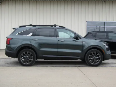 Photos of 2022 Kia Sorento X-Line EX for sale in Bethany, MO at Pettijohn Auto Center