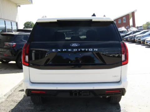 More photos of 2027 Ford Expedition Max Active at Pettijohn Auto Center, MO
