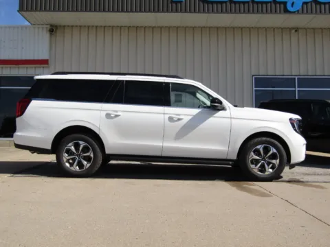 Photos of 2027 Ford Expedition Max Active for sale in Bethany, MO at Pettijohn Auto Center