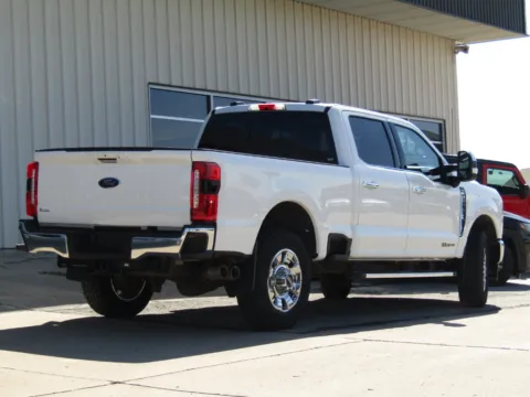 Another view of 2024 Ford F-350SD Lariat for sale in Bethany, MO at Pettijohn Auto Center
