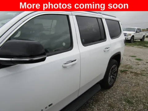 Photos of 2025 Jeep Wagoneer Series II for sale in Bethany, MO at Pettijohn Auto Center