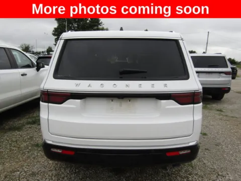 More photos of 2025 Jeep Wagoneer Series II at Pettijohn Auto Center, MO