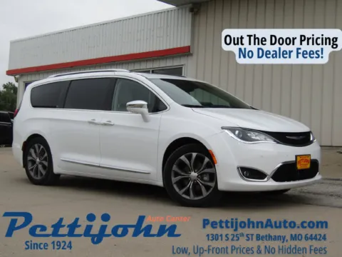 White 2019 Chrysler Pacifica Limited for sale in Bethany, MO