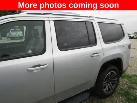 Photos of 2025 Jeep Wagoneer Series II for sale in Bethany, MO at Pettijohn Auto Center