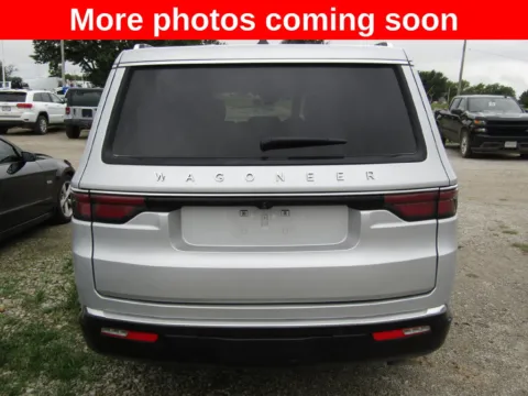 More photos of 2025 Jeep Wagoneer Series II at Pettijohn Auto Center, MO
