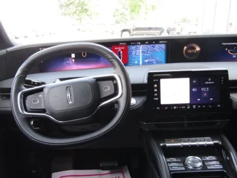 More photos of 2025 Lincoln Nautilus Premiere at Pettijohn Auto Center, MO