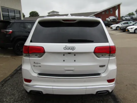 More photos of 2021 Jeep Grand Cherokee Summit at Pettijohn Auto Center, MO