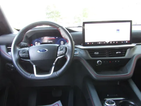 More photos of 2025 Ford Explorer ST-Line at Pettijohn Auto Center, MO