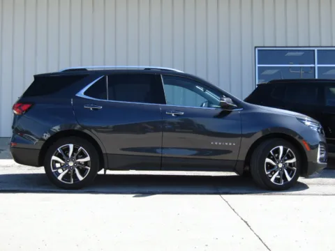 Photos of 2022 Chevrolet Equinox Premier for sale in Bethany, MO at Pettijohn Auto Center