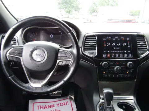 More photos of 2021 Jeep Grand Cherokee Overland at Pettijohn Auto Center, MO