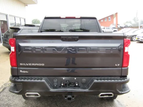 More photos of 2024 Chevrolet Silverado 1500 LT Trail Boss at Pettijohn Auto Center, MO