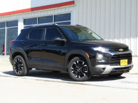 Black 2021 Chevrolet TrailBlazer LT for sale in Bethany, MO
