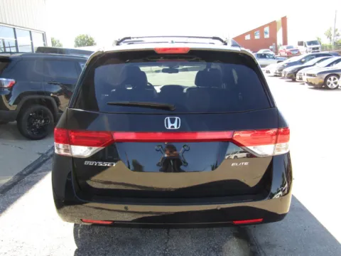 More photos of 2016 Honda Odyssey Touring Elite at Pettijohn Auto Center, MO
