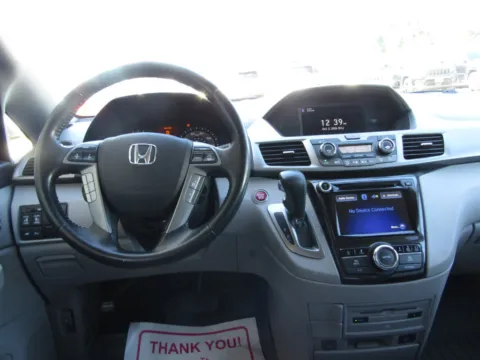 More photos of 2016 Honda Odyssey Touring Elite at Pettijohn Auto Center, MO