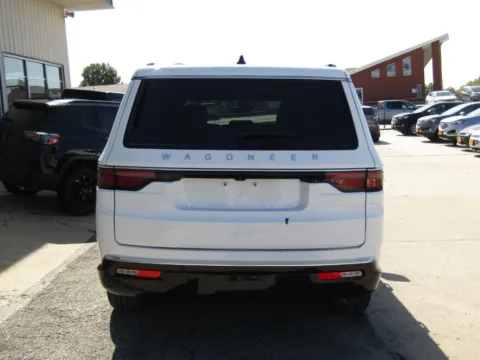 More photos of 2025 Jeep Wagoneer L Series II at Pettijohn Auto Center, MO