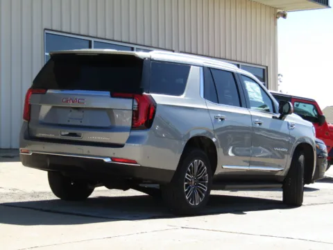Another view of 2027 GMC Yukon Elevation for sale in Bethany, MO at Pettijohn Auto Center