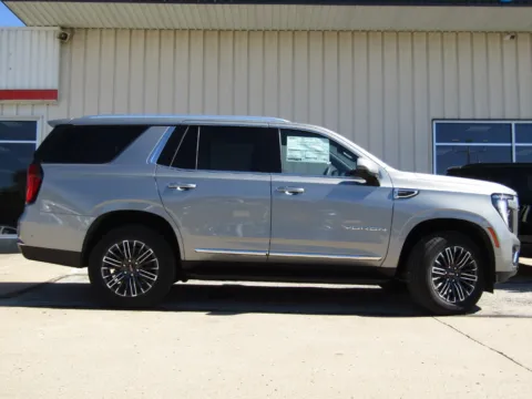 Photos of 2027 GMC Yukon Elevation for sale in Bethany, MO at Pettijohn Auto Center