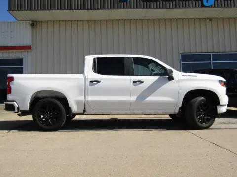 Photos of 2024 Chevrolet Silverado 1500 Custom for sale in Bethany, MO at Pettijohn Auto Center