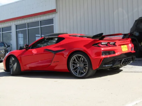 More photos of 2027 Chevrolet Corvette Z06 at Pettijohn Auto Center, MO