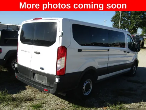 More photos of 2022 Ford Transit-350 XL at Pettijohn Auto Center, MO