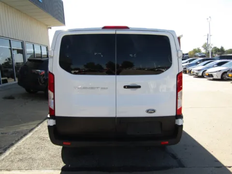 More photos of 2022 Ford Transit-350 XL at Pettijohn Auto Center, MO