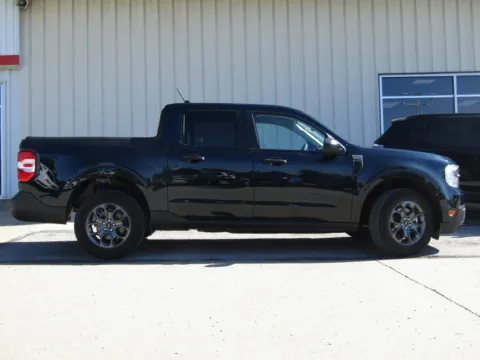 Photos of 2023 Ford Maverick XLT for sale in Bethany, MO at Pettijohn Auto Center