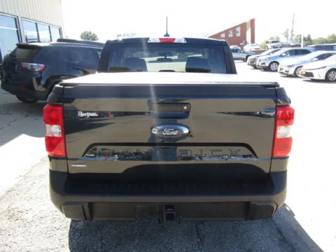 More photos of 2023 Ford Maverick XLT at Pettijohn Auto Center, MO