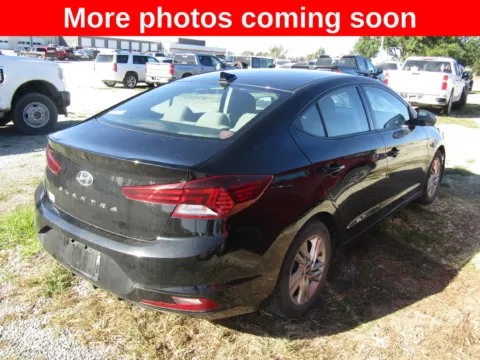 More photos of 2020 Hyundai Elantra SEL at Pettijohn Auto Center, MO