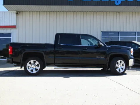 Photos of 2015 GMC Sierra 1500 SLE for sale in Bethany, MO at Pettijohn Auto Center