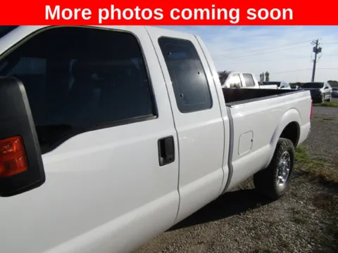 Photos of 2016 Ford F-250SD XL for sale in Bethany, MO at Pettijohn Auto Center